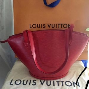 **SALE** LV St Jacques